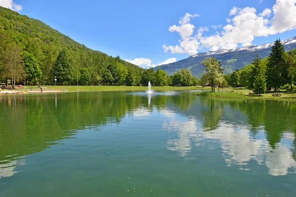 Prachtig Uitzicht Een Meer Een Recreatiepark Van Vallei Van Tarentaise — Stockfoto
