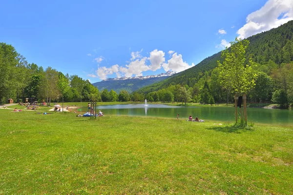 Vista Lago Bellissimo Parco Divertimenti Della Valle Del Tarentaise Nelle — Foto Stock