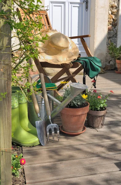 Gardening on terrace — Stock Photo, Image