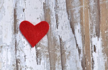 küçük kırmızı kalp