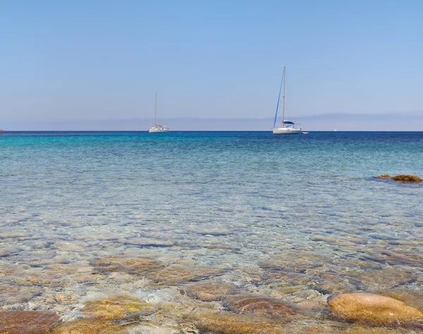 Красивое море - Корсика — стоковое фото