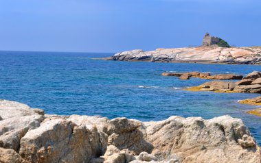 kayalık sahil ve deniz