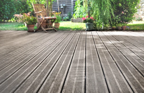 Terrasse en bois ewotic — Photo