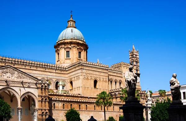 De kathedraal van Palermo is rooms-katholiek aartsbisdom van Palermo, Pale — Stockfoto