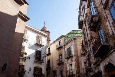 Sisli Caltagirone, Sicilya 