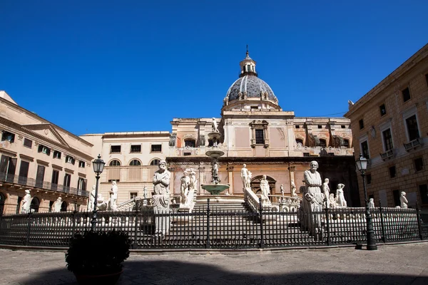 Palermo sicily - Pretoria square — Stock Photo, Image