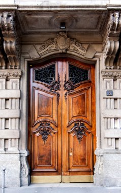 kapı, milan, İtalya