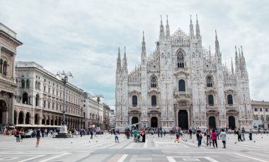 piazz, Milan Katedrali, duomo ve vittorio emanuele II Galerisi