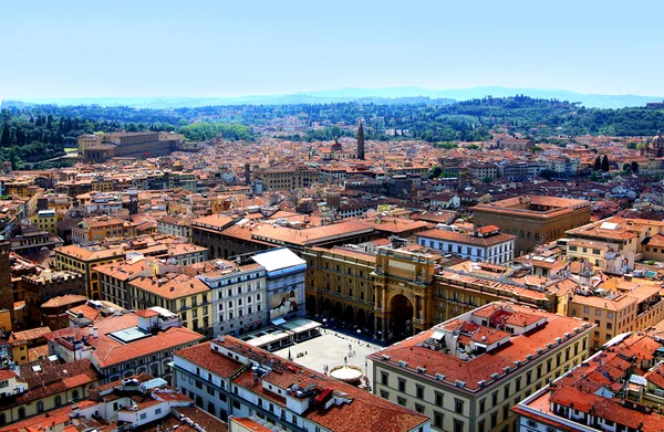 Blick auf Florenz mit dem Dom — Stockfoto