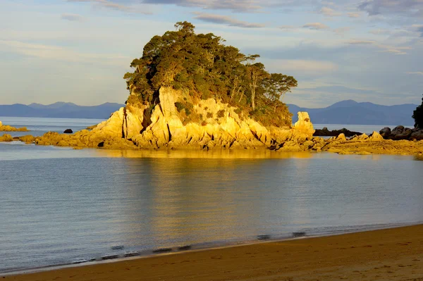 Little Kaiteriteri Island, South Island, New Zealand