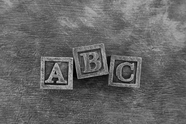 Bloques Alfabeto Madera Vintage Sobre Fondo Madera Oscura — Foto de Stock