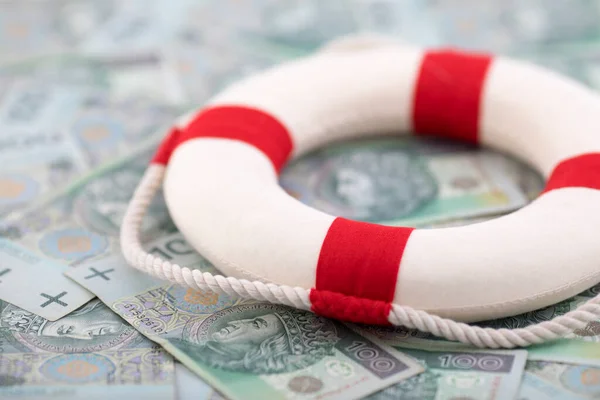 Rettungsring Auf Polnischem Geld — Stockfoto