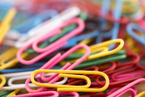 Pile Colorful Paper Clips Macro Abstract Background — Stock Photo, Image