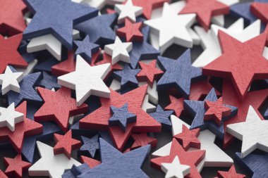 Amerikan bayrağının renginde yıldızlar. 4 Temmuz, ABD Başkanları Günü, Bağımsızlık Günü, ABD seçim kavramı.