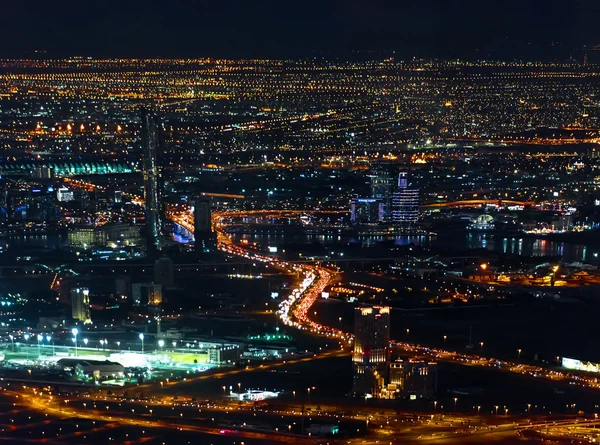 Барвисті ліхтарі Дубаї вночі — стокове фото