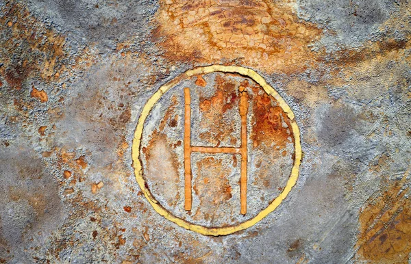 Rusty Helipad Abandoned Mine Rough Stone Surface Aerial View Directly — Stock Photo, Image