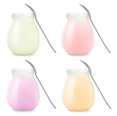 Çeşitli kavanoz meyve yoğurt