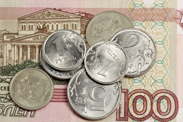 Nota de dinheiro russo e ninharia — Fotografia de Stock