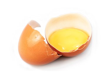 Beyaz arkaplanda yumurtalar