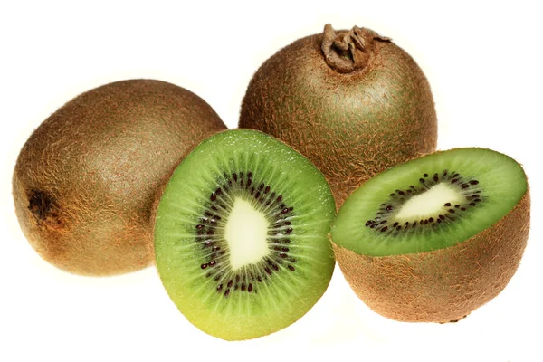 Los frutos maduros del kiwi sobre el fondo blanco — Foto de Stock