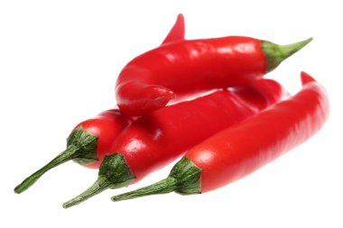 Beyaz bir arka plan üzerinde acı biber