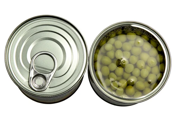 在白色背景上的罐头的豌豆 — 图库照片