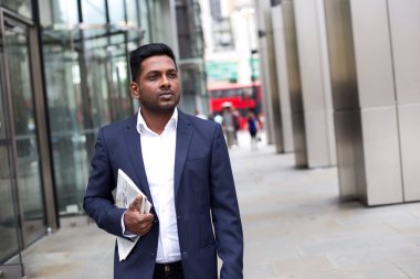 holding kağıt adam Hint iş