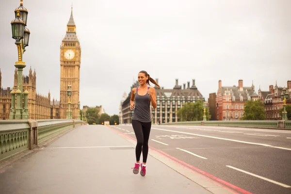 Fitness kvinna i london — Stockfoto