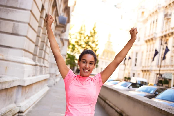 Genç bir kadın fitness onun günün tadını — Stok fotoğraf