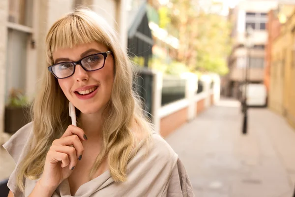 Young woman — Stock Photo, Image