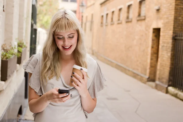 Young woman — Stock Photo, Image