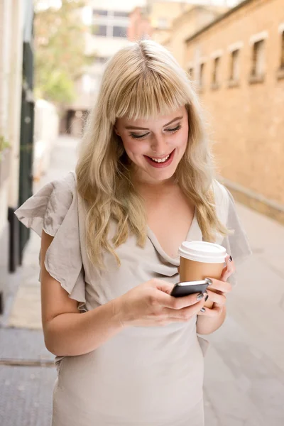 Young woman — Stock Photo, Image