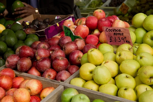 Fresh apples — Stock Photo, Image