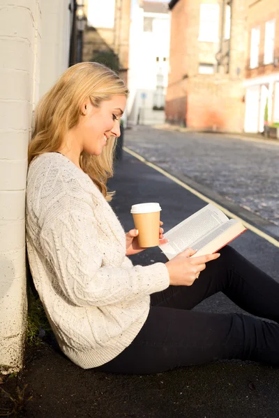 Reading — Stock Photo, Image