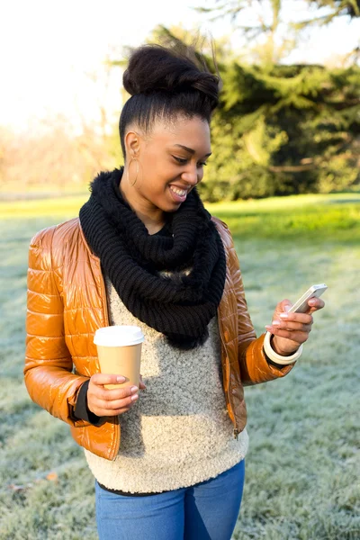 Girl in park — Stock Photo, Image