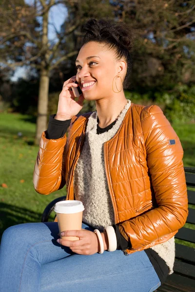 Girl in park — Stock Photo, Image