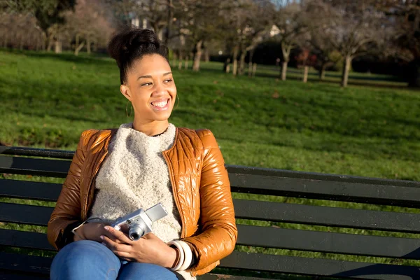 Girl in park — Stock Photo, Image