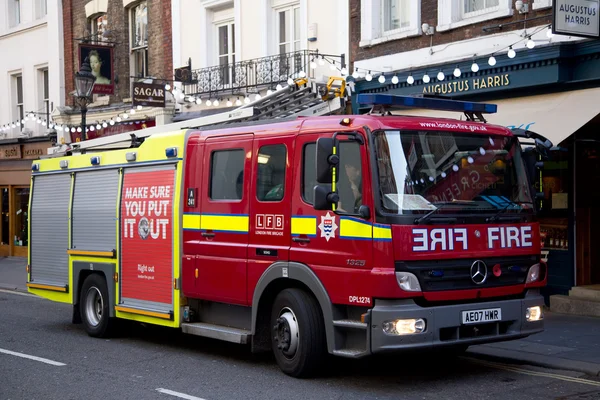 Fire engine — Stock Photo, Image