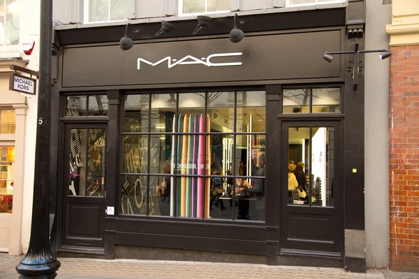 Mac cosmetics — Stock Photo, Image