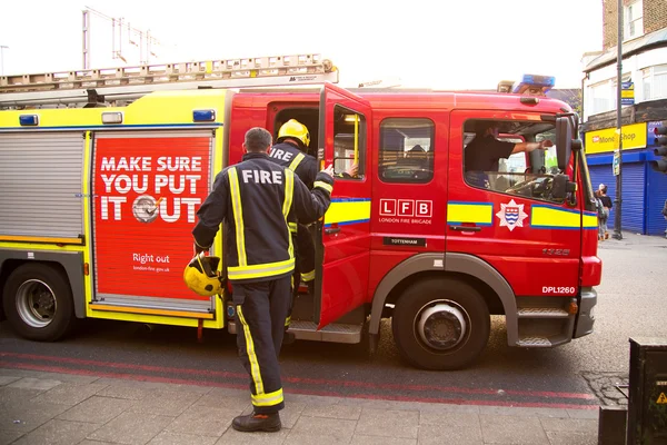 Fireman — Stock Photo, Image