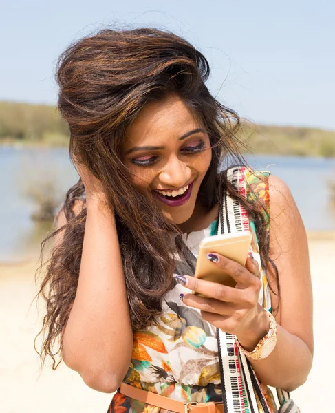 Young woman — Stock Photo, Image