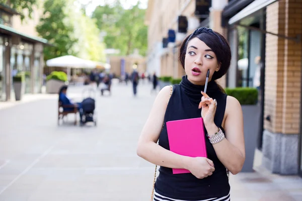 若い女性が — ストック写真