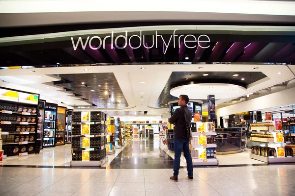 Duty free shopping — Stock Photo, Image