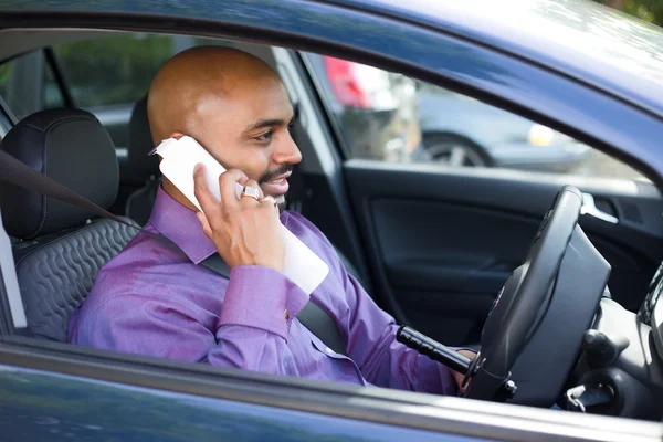 Phone call in car — Stock Photo, Image