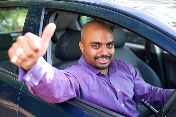 Condução de um carro — Fotografia de Stock