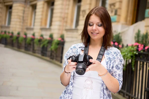 A young woman enjoying her day — Stock Photo, Image