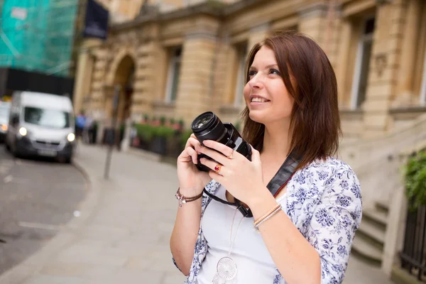 A young woman enjoying her day — Stock Photo, Image