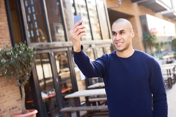 Taking a selfie — Stock Photo, Image