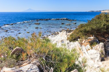 Taşöz, Yunanistan'da seyahat