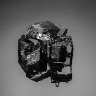 Ezilmiş buz küpleri